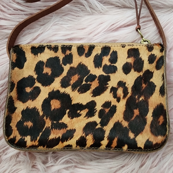 Madewell The Simple Crossbody Bag - Leopard Calf Hair convertible to clutch - Picture 3 of 15